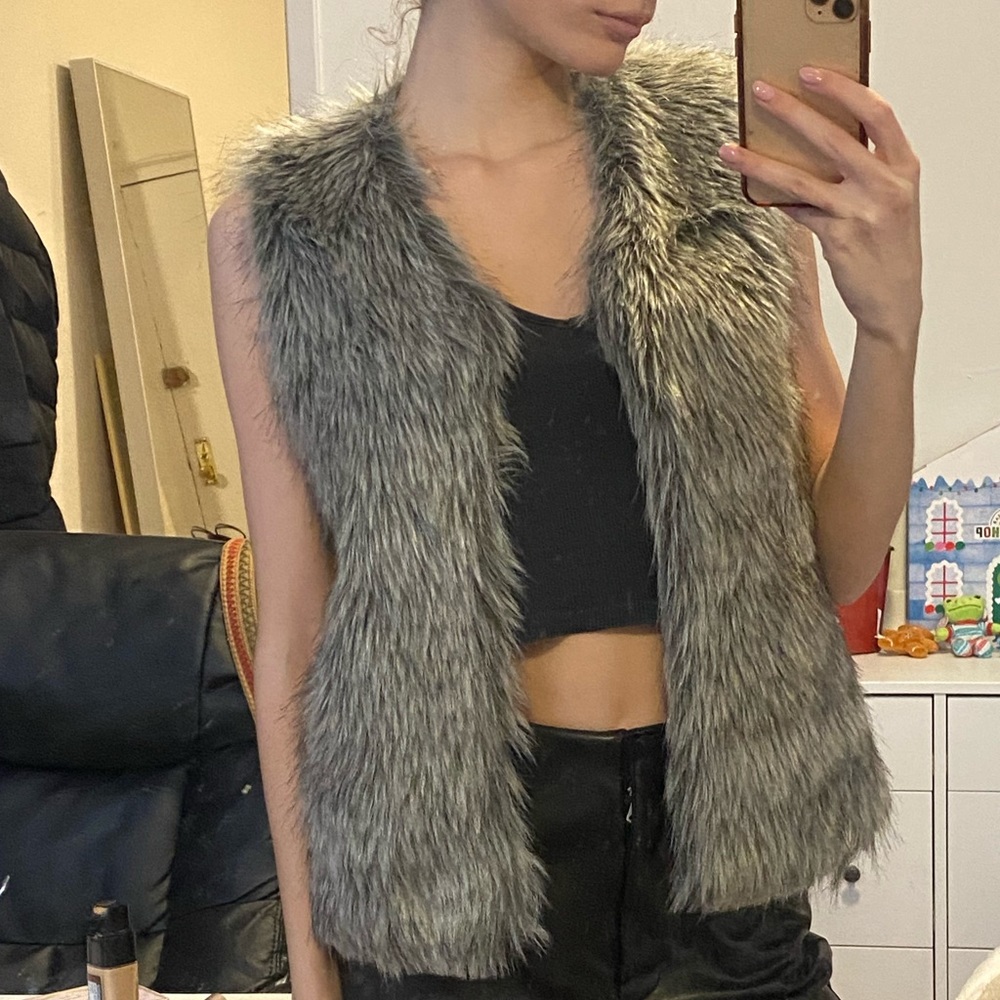 Fur vest